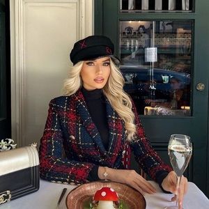 Elegant Tweed skirt suit
